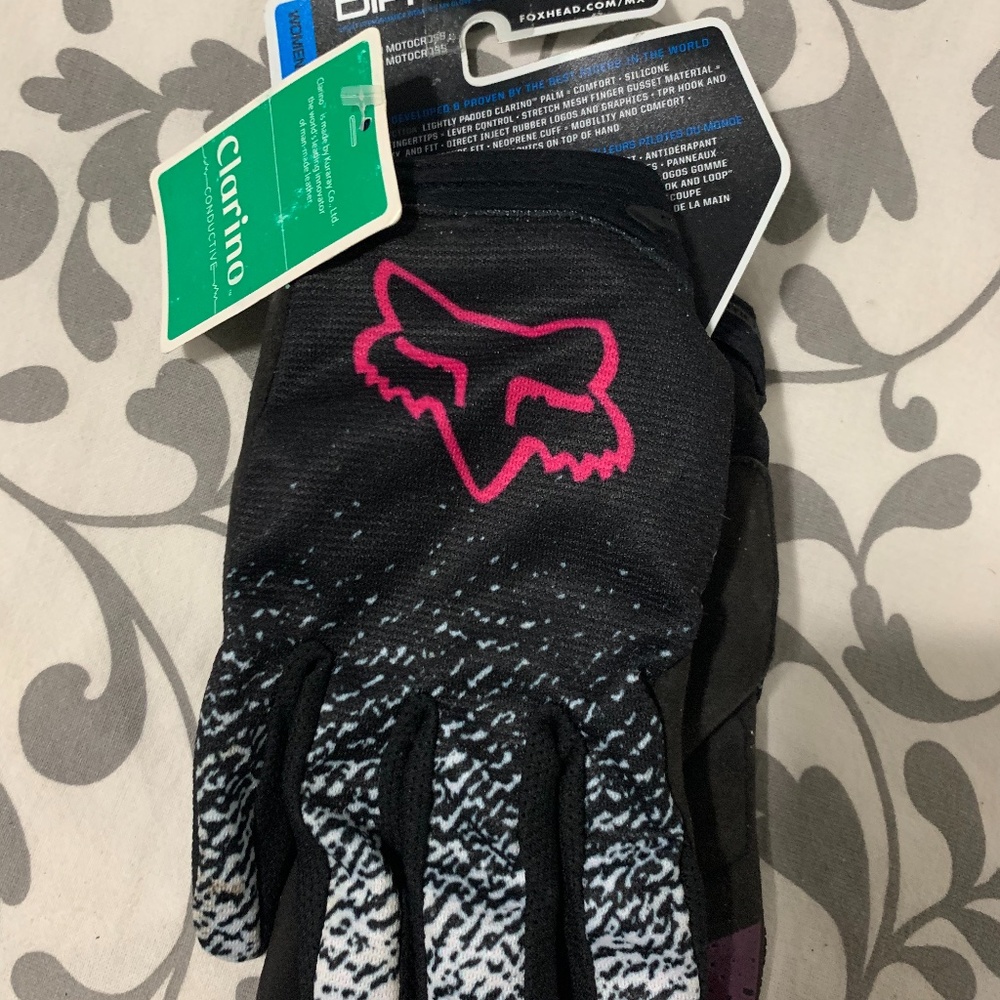 Womens Fox racing gloves